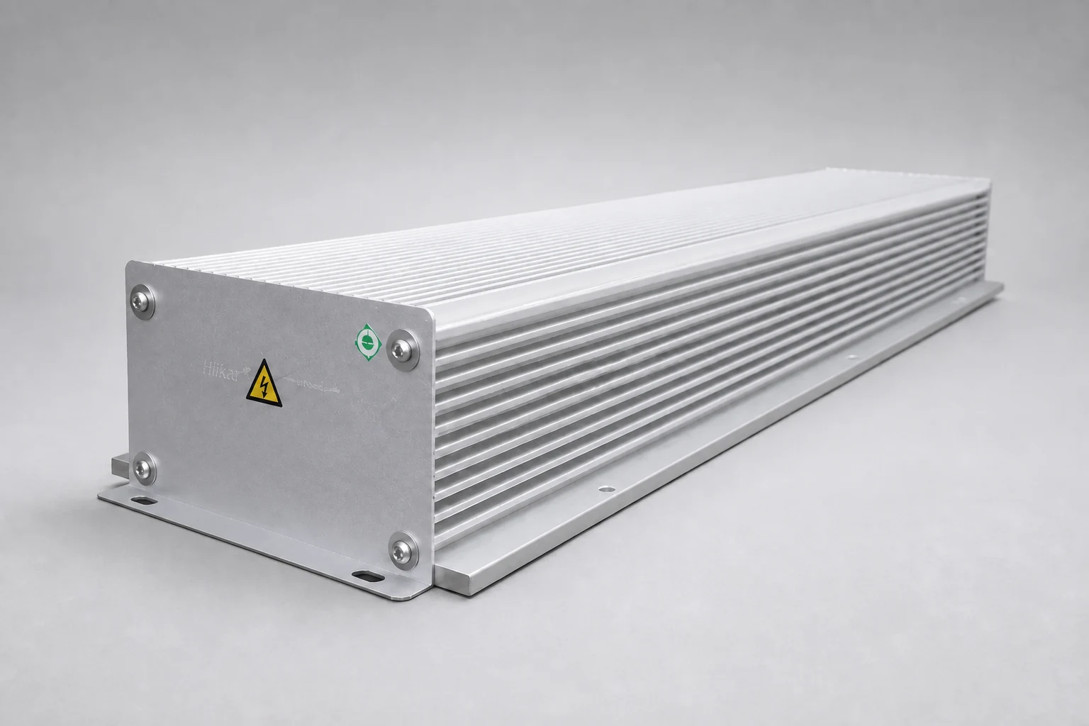 Extruded aluminium heat-sink braking resistor module with longitudinal cooling fins